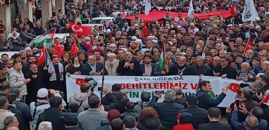 Şanlıurfa'da binlerce kişi şehitler ve Gazze için yürüdü