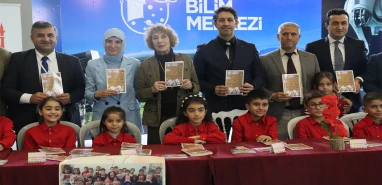 Minik yazarlara Şanlıurfa Kitap Fuarı’nda büyük ilgi