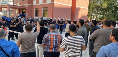 Furkancılar Zabıta Müdürlüğünü bastı