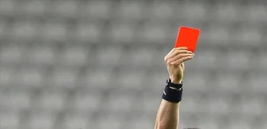 Futbolda devrim gibi uygulama!  Sarı ve kırmızı karttan sonra turuncu…
