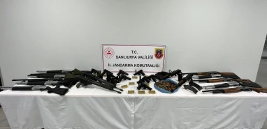 Şanlıurfa’nın o ilçesinde adeta cephanelik ele geçirildi!