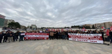 Özak işçileri eylemin 42’nci gününde çağrıda bulundu:  “Boykot ve oturma eylemi başlatacağız”