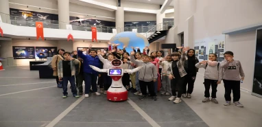 Şanlıurfa’da geleceğin mucitleri bilim merkezinde!