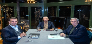 CHP’nin cumhurbaşkanı adayını belirleyecek model!  MYK’ya yetki verildi