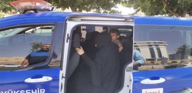 Urfa’da polis ve zabıtadan dilenci denetimi