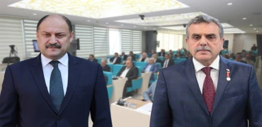 Başkan Gülpınar’ın “sazan” açıklamasına Beyazgül’den sert tepki