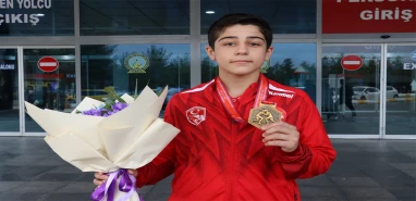 Gururumuzsun… Balkanların en büyüğü Şanlıurfa'dan: Çiçeklerle karşılandı!