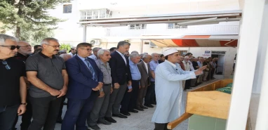 Şanlıurfa’da sanat camiasının sevilen ismi son yolculuğuna uğurlandı
