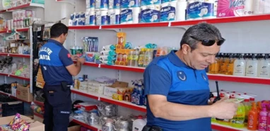 Şanlıurfa’da raflardan toplanan binlerce ürün imha edildi