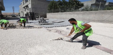 Haliliye’de 17 ekip mahalle mahalle yolları yeniliyor