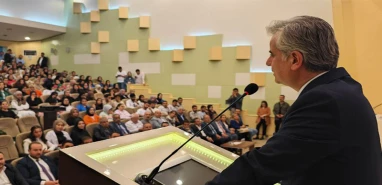 Harran Üniversitesinde dünya düzeni ve Türkiye konuşuldu