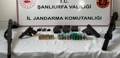 Şanlıurfa’da jandarmadan 3 ilçeye ruhsatsız silah baskını!