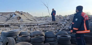 Şanlıurfa’da hortum korkuttu: Ev ve ahır yerle bir oldu