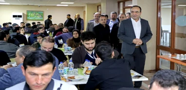 Şanlıurfa İl Sağlık Müdürü sağlık çalışanlarıyla iftar sofrasında