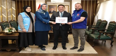 Şanlıurfa'da ilk kurban bağışı kaymakamdan!