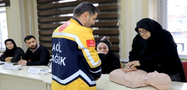 Şanlıurfa’da yaş engel tanımadı, 68 yaşında ilk yardım öğrendi!
