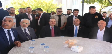 Erbakan Şanlıurfa'da 3 asırdır düzenlenen programa katıldı