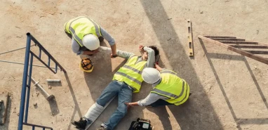 Şanlıurfa'da korkunç kaza: Başına tuğla düşen işçi ağır yaralandı