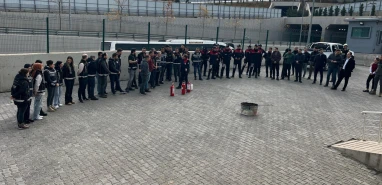 Şanlıurfa'da kurum kurum geziyorlar... İtfaiyeden polislere eğitim