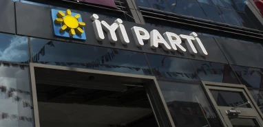 İYİ Parti'de istifa üzerine istifa