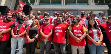 Grev sona erdi: Belediye ile DİSK anlaştı