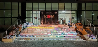 Şanlıurfa’da araçtan binlerce ürün çıktı! Piyasa değeri 4 milyon lira