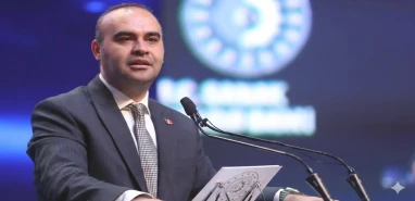 Bakan Kacır açıkladı: KOBİ’lere 10 milyon TL’ye kadar refinansman müjdesi!