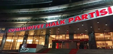CHP’de 3,5 saatlik olağanüstü toplantı: Gündem operasyonlar