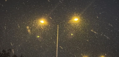 Beklenen kar geldi! Şanlıurfa merkeze de karlar düşüyor