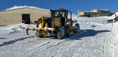 Karla kapanan Karacadağ yolu ulaşıma açıldı mı?
