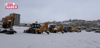 Şanlıurfa’da kar engeline özel çözüm: Kepçelerini kiraya veriyor