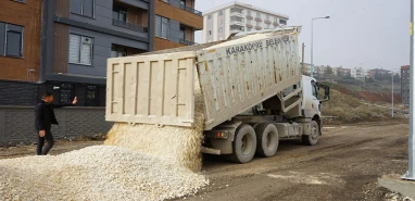 Karaköprü'de yeni yollarla ulaşım rahatlıyor