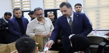 Karaköprü'den üniversiteye hazırlanan gençlere destek: Online ders çalışma portalı