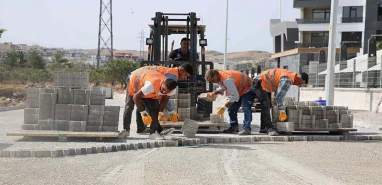 Karaköprü Belediyesi'nden vatandaşlara müjde: Yeni yollar geliyor!