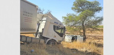 Ceylanpınar'da TIR araca çarptı! 3 asker yaralandı