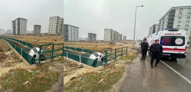 Şanlıurfa’da saniyeler içinde kabusu yaşadılar! Otomobil kanala uçtu: Yaralılar var