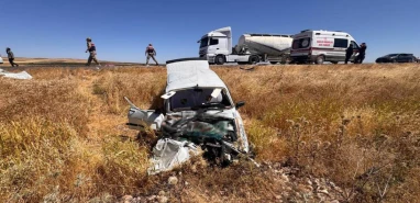 Şanlıurfa’da feci kazada can pazarı! Yakınları sinir krizi geçirdi