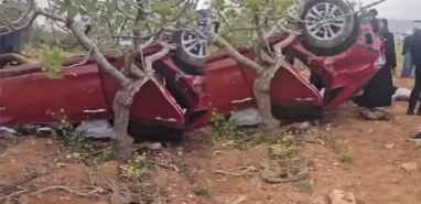 Şanlıurfa’da takla atan araç fıstık tarlasına uçtu! Ölü ve yaralılar var