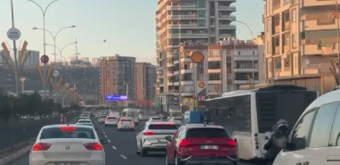 Şanlıurfa trafiği ezber bozdu! İftar öncesi görülmemiş manzara...