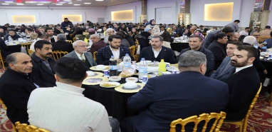 Sandık görevlileri ile iftarda buluştu