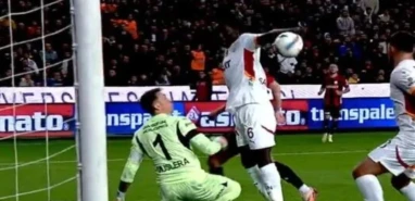Gaziantep FK'da penaltı isyanı! Galatasaray savunması tartışma yarattı