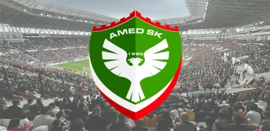 Komşuda Servet Çetin depremi!