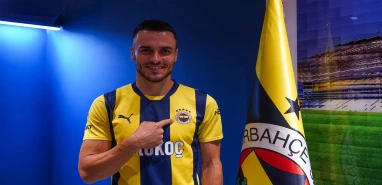 Fenerbahçe Kostic için masaya oturuyor! İşte transfer bedeli