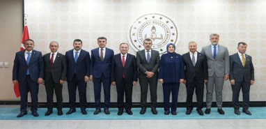 Ankara’da önemli görüşme: Şanlıurfa’nın eğitim ihtiyaçları Bakan Tekin’e iletildi