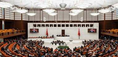 Milyonlarca vatandaşı etkileyen iki düzenleme Meclis gündeminde