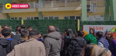 Öcalan Şanlıurfa Newrozu’nda! Fotoğraf çekmek için birbirleriyle yarıştılar