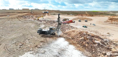 Harran’da mıcır ocağı faaliyete geçti! Yol sorunu tarihe karıştı