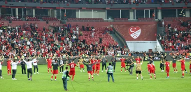 A Milli Takım, Karadağ'ı yenerek liderliğini sürdürdü! Gözler İzlanda maçında