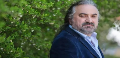 Müziği bıraktığı iddia edilmişti! Ünlü şarkıcıdan açıklama geldi