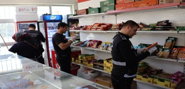 Şanlıurfa’da zabıta affetmiyor: Okul kantinlerine sıkı denetim!